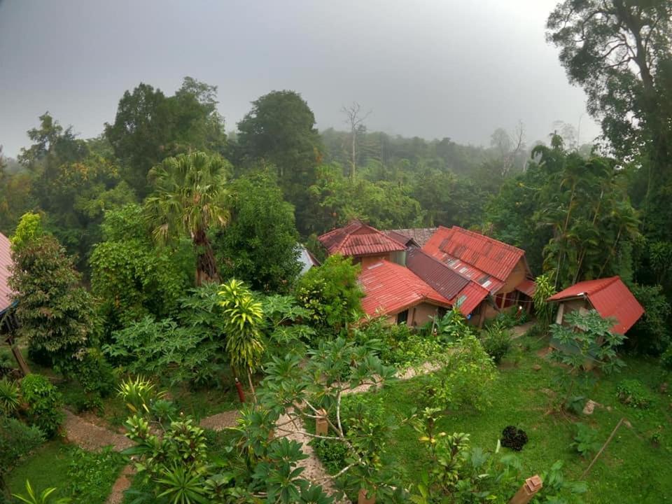 Aerie Lodge Pang Mapha Екстериор снимка