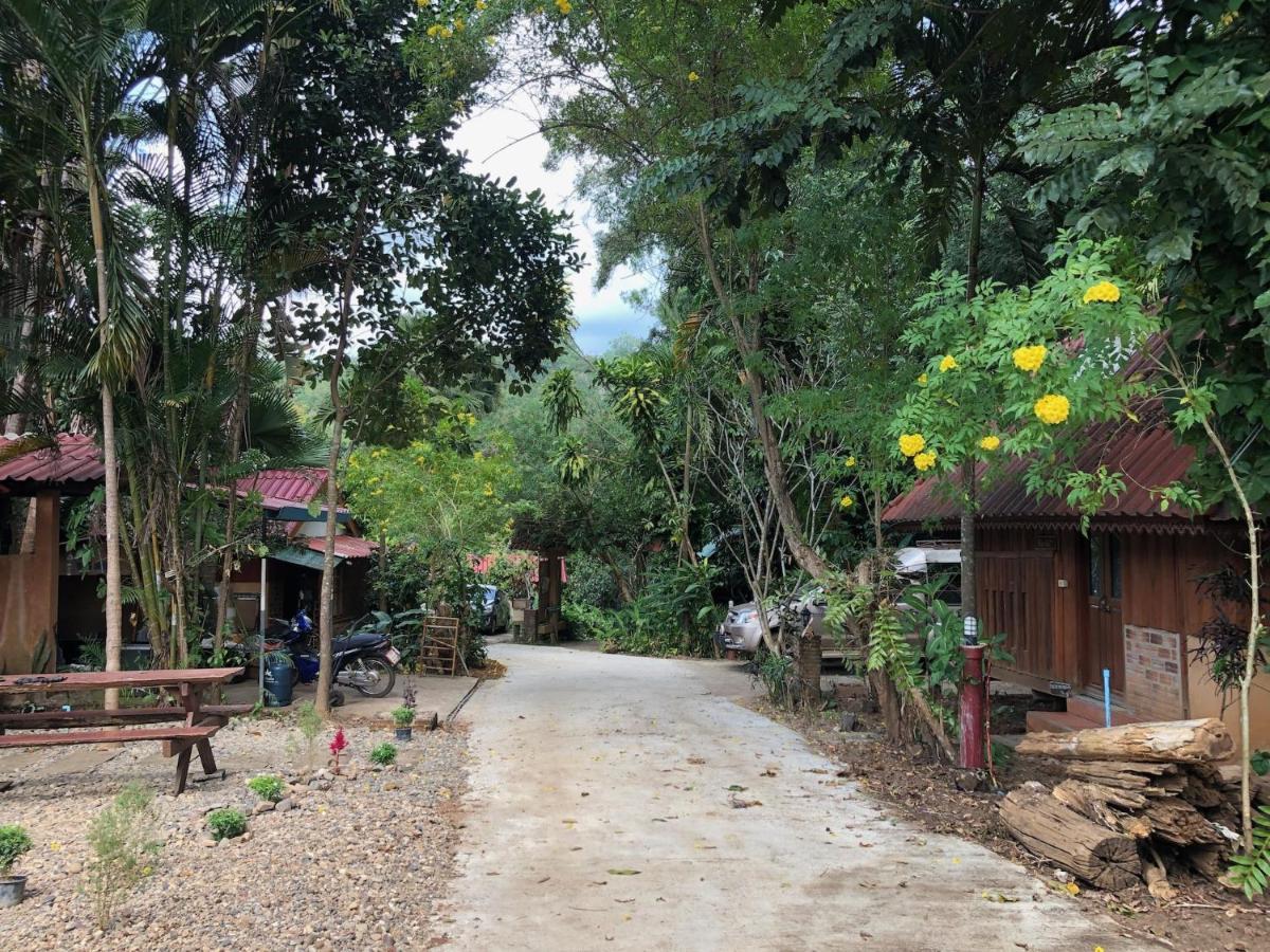 Aerie Lodge Pang Mapha Екстериор снимка