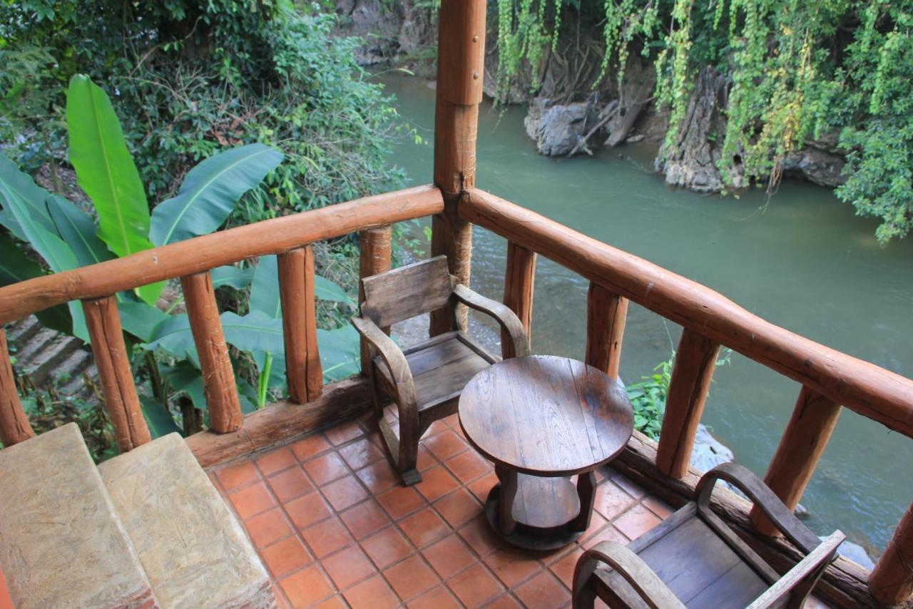 Aerie Lodge Pang Mapha Екстериор снимка