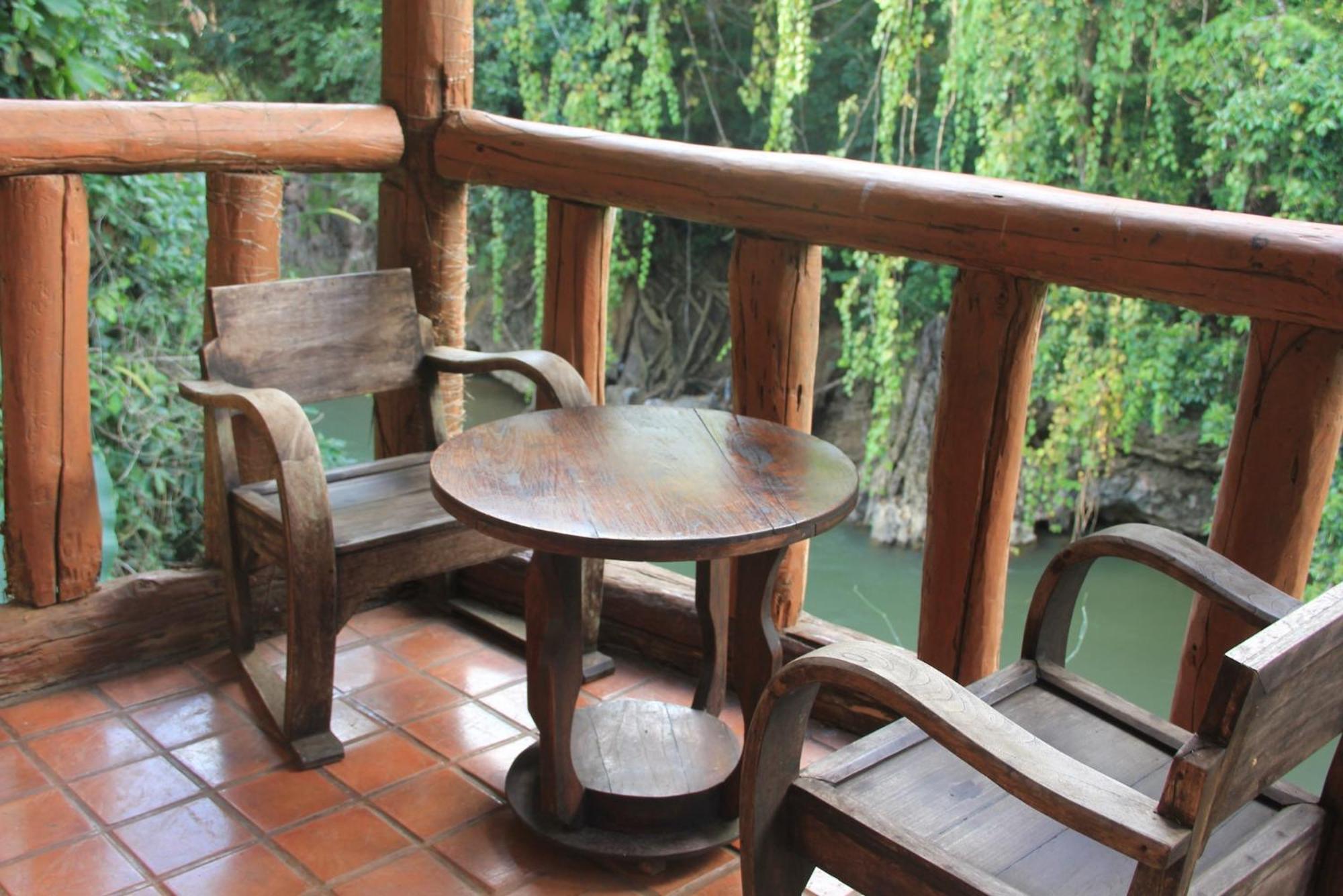 Aerie Lodge Pang Mapha Екстериор снимка