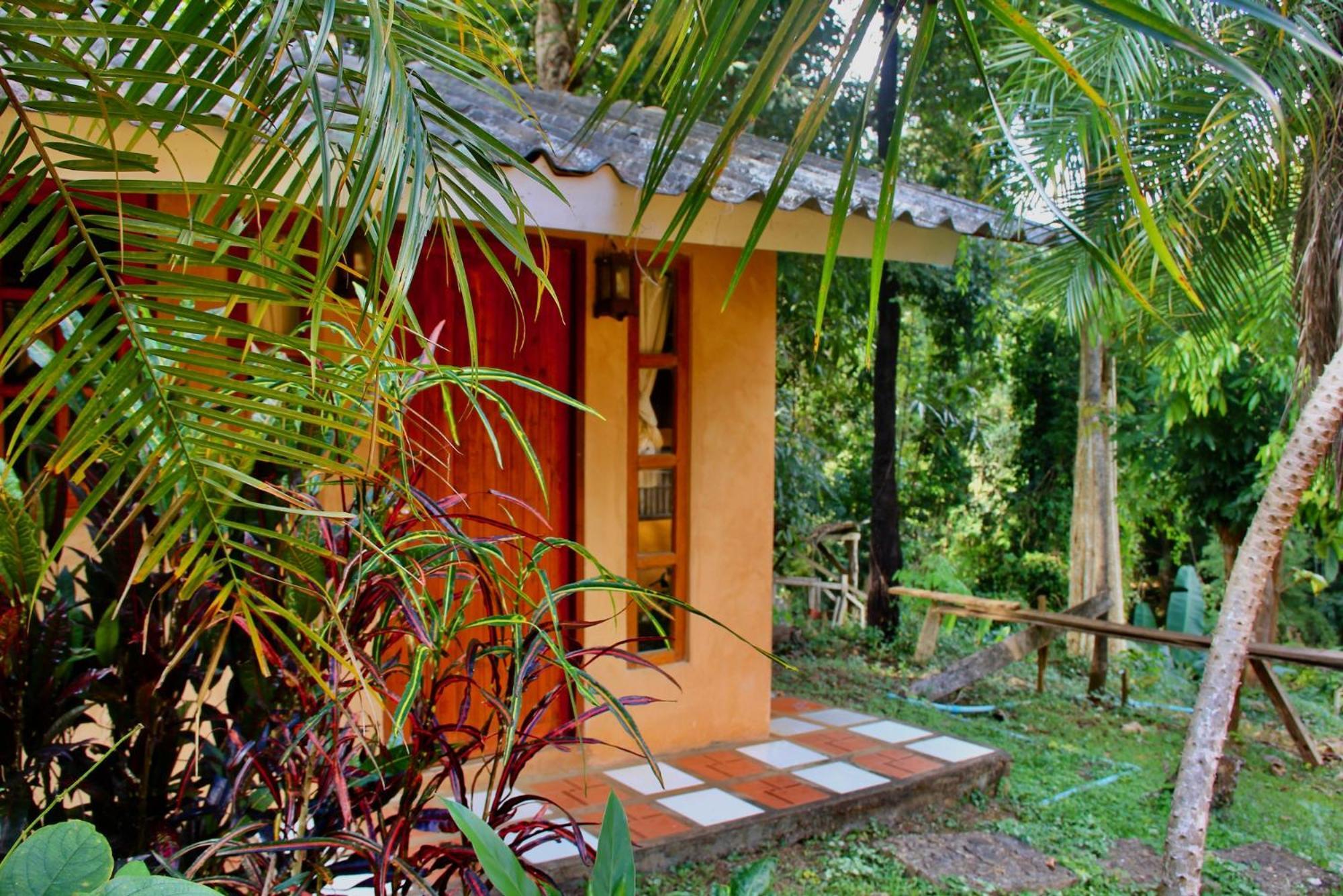 Aerie Lodge Pang Mapha Екстериор снимка