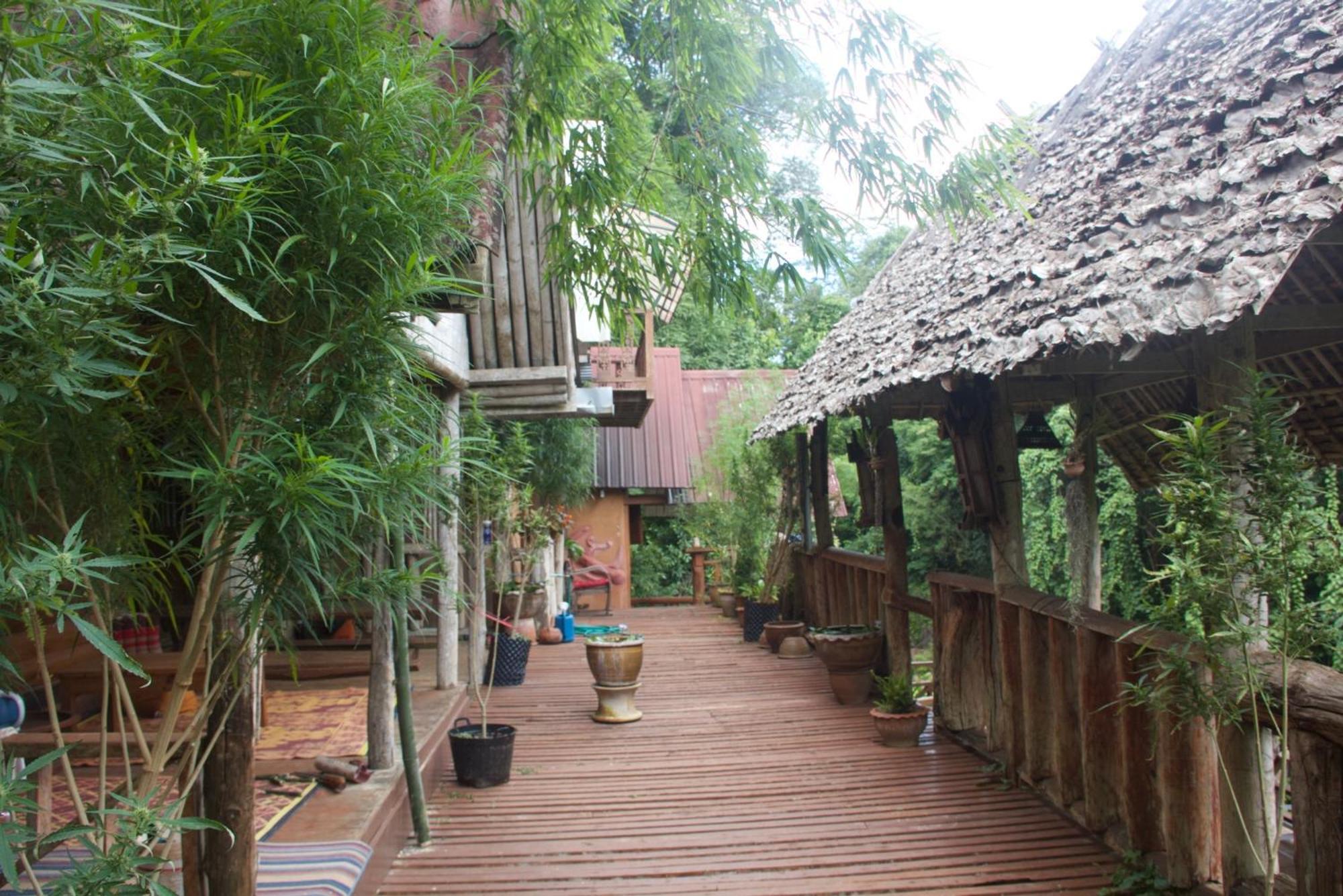 Aerie Lodge Pang Mapha Екстериор снимка