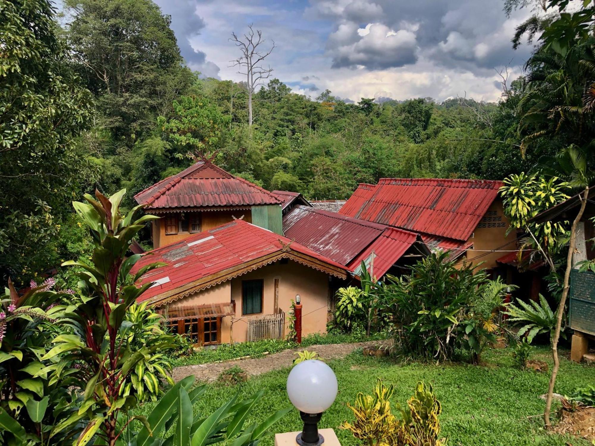 Aerie Lodge Pang Mapha Екстериор снимка